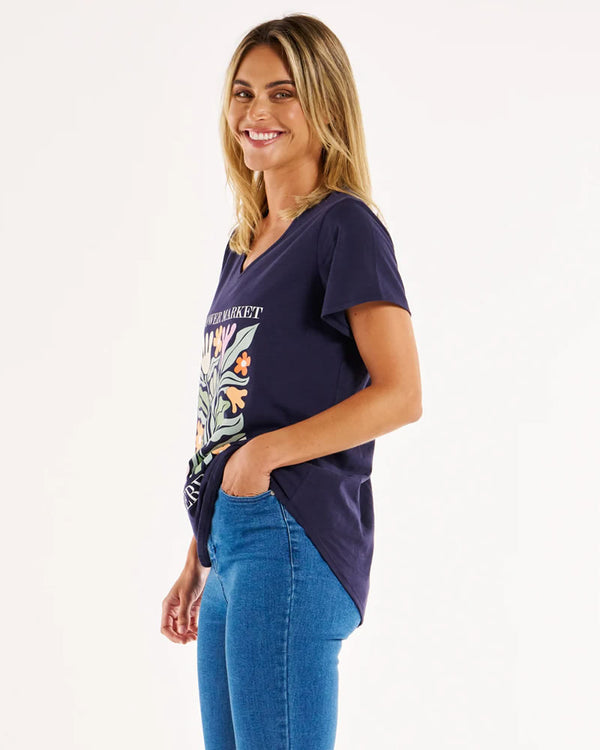  Betty Basics Amber Flower Market Print Tee