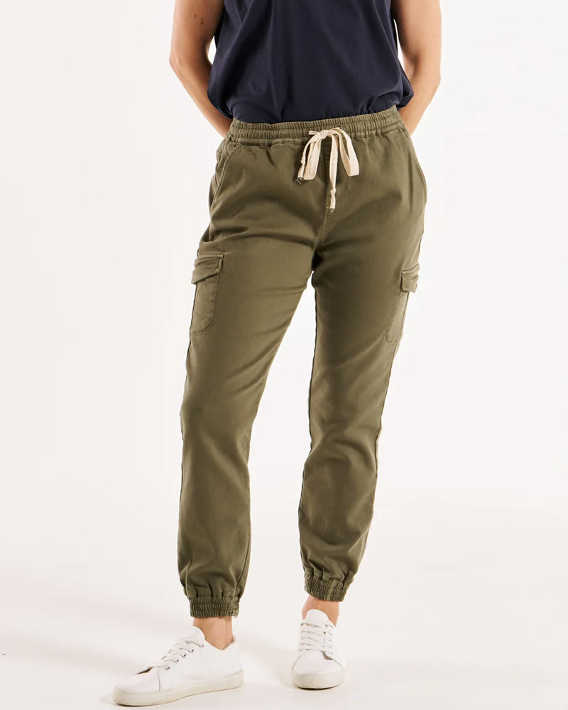 Betty Basics Connecticut Cargo Jeans Khaki