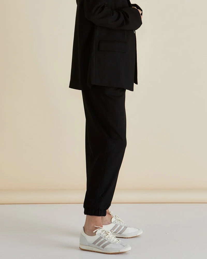Betty Basics Seattle Black Jogger pants
