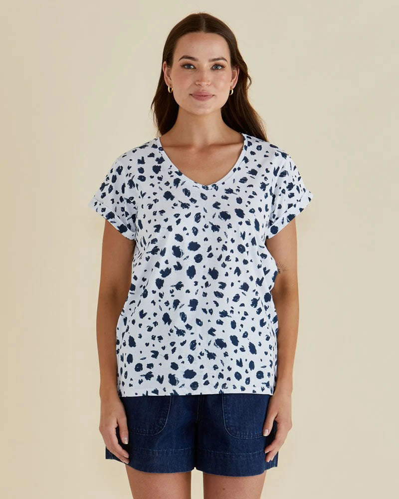 Betty Basics Ayla V-Neck Tee